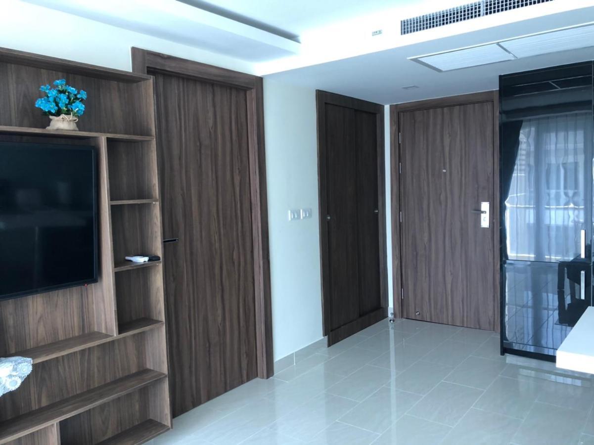 Luxury Business Suits In Grand Avenue By Pattaya City Estates Exterior foto