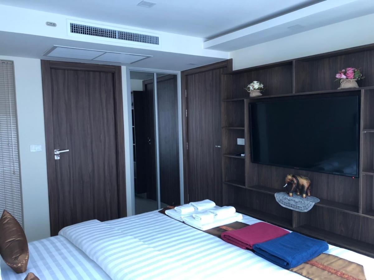 Luxury Business Suits In Grand Avenue By Pattaya City Estates Exterior foto